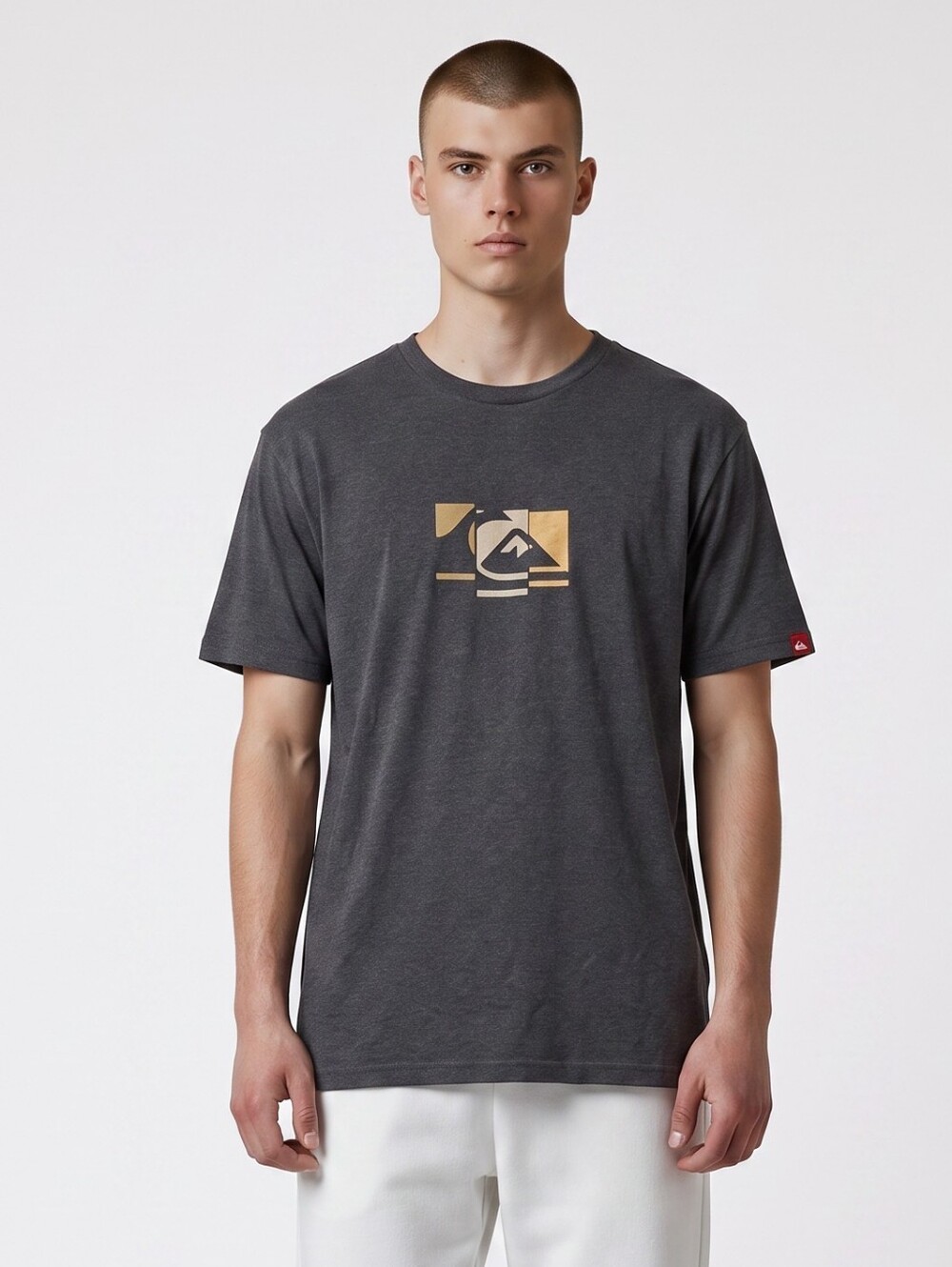 Vintage Quiksilver Men's Gray Short-Sleeve Tee with Yellow Graphic